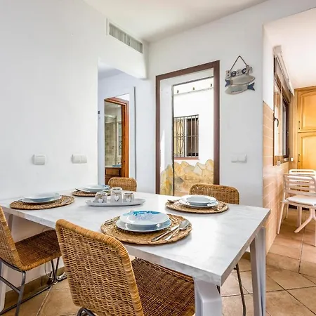 Gorgeous In With Kitchen