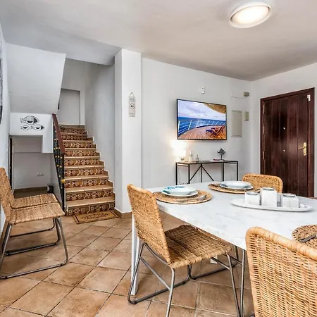 Gorgeous In With Kitchen Сasa de vacaciones Marbella